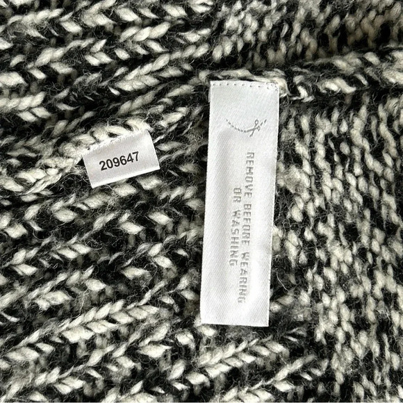 Ann Taylor Loft Women’s Small Cardigan Wool Blend Chunky Cozy Black White - Picture 11 of 12
